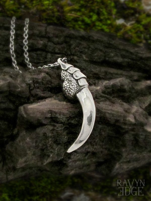 Mens dragon jewelry talon pendant necklace