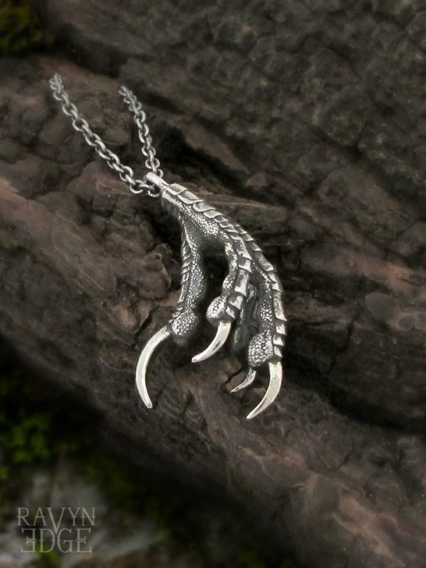Small dragon claw necklace in sterling silver