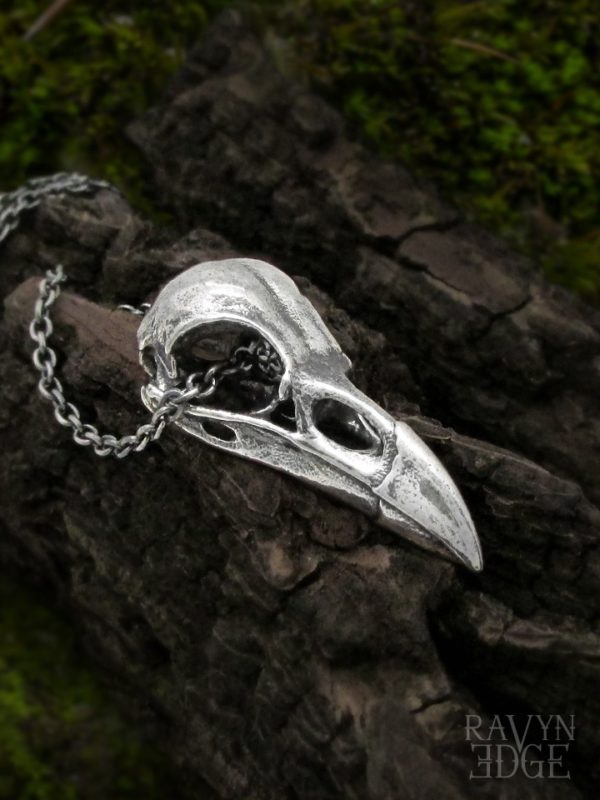Medium raven skull necklace in sterling silver