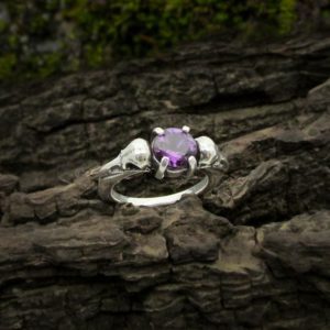 Raven Skull Ring with Amethyst