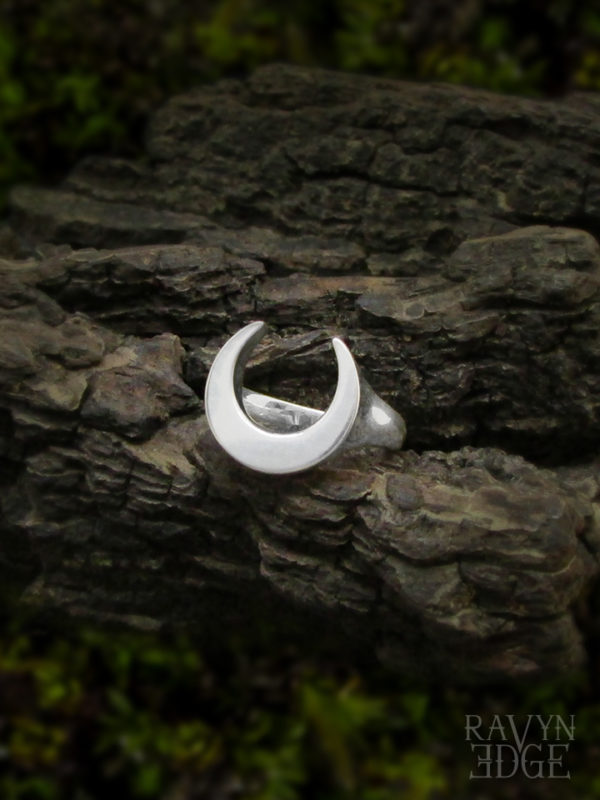 Sterling silver moon ring, crescent moon signet ring