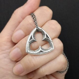 Small Trefoil Window Necklace