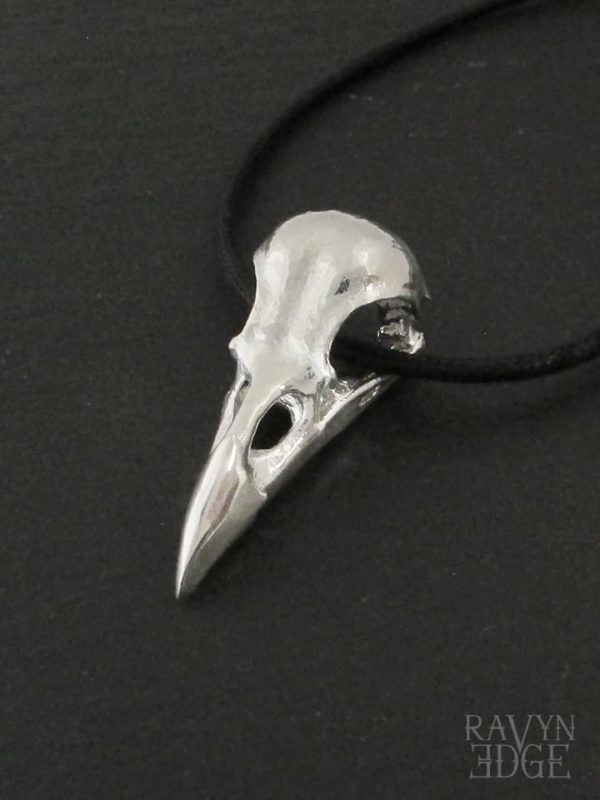 Shiny silver raven skull necklace