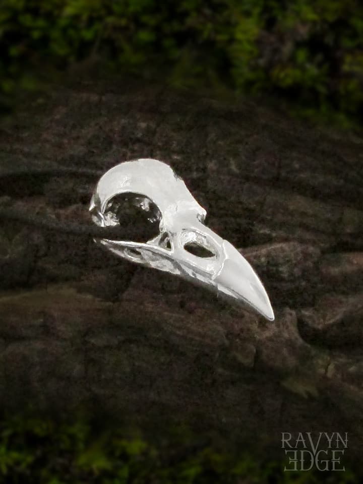 Large sterling silver raven skull pendant necklace